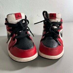 Nike Jordan 1 mid Kids Black and Red Sneakers